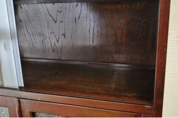 アンティーク家具　訳あり品　大振りなダイヤガラス本箱