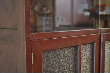 アンティーク家具　訳あり品　大振りなダイヤガラス本箱