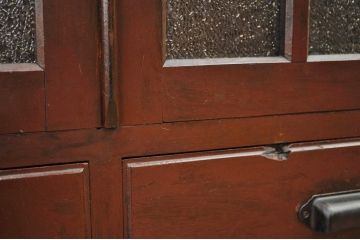 アンティーク家具　訳あり品　大振りなダイヤガラス本箱