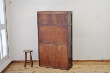 アンティーク家具　訳あり品　大振りなダイヤガラス本箱