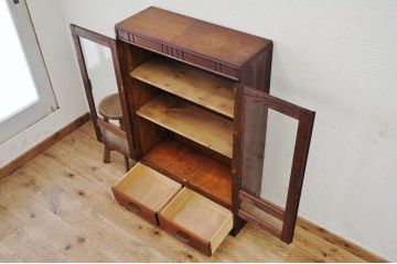 アンティーク家具　古い木の上質なダイヤガラス本箱