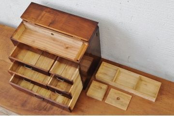 アンティーク雑貨　美品!桑材の張り　古い裁縫箱(針箱)