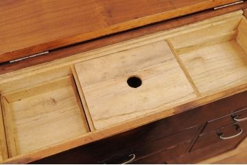 アンティーク雑貨　美品!桑材の張り　古い裁縫箱(針箱)