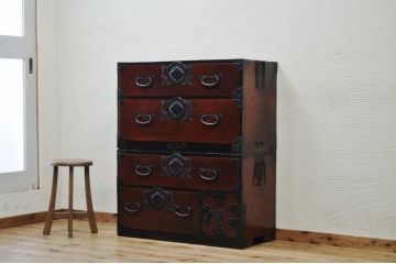 ☆極上美品!漆の綺麗な重ね仙台箪笥