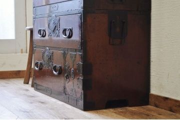 ☆極上美品!漆の綺麗な重ね仙台箪笥