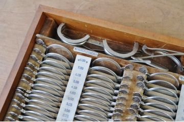 アンティーク雑貨　古い検眼セット