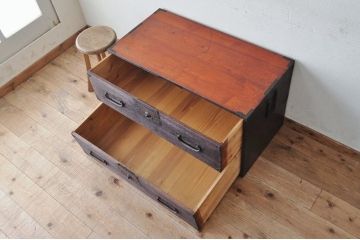 アンティーク家具　素敵な雰囲気!味のある時代箪笥ローボード