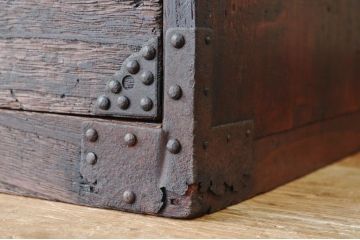 アンティーク家具　素敵な雰囲気!味のある時代箪笥ローボード