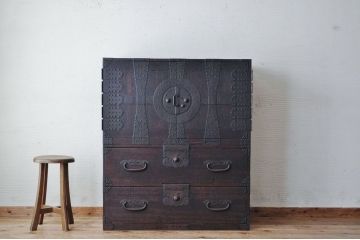 アンティーク家具　素敵な雰囲気!味のある時代箪笥ローボード