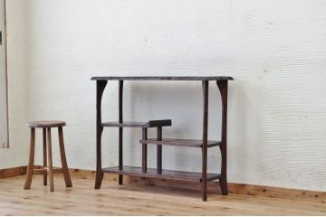 アンティーク家具　古い日光彫飾り棚