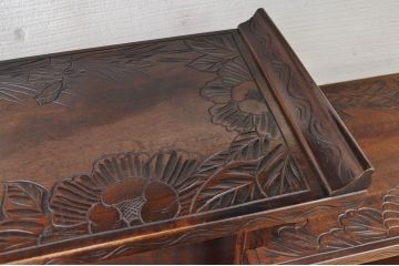 アンティーク家具　古い日光彫飾り棚