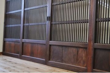 ◇古い商家の蔵戸のようなガラス格子戸4枚セット