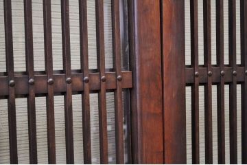 ◇古い商家の蔵戸のようなガラス格子戸4枚セット