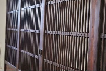 ◇古い商家の蔵戸のようなガラス格子戸4枚セット