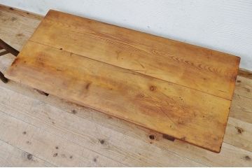 アンティーク家具　古い木味のシンプルなローテーブル(作業台)1