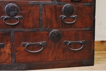 アンティーク家具　前面欅!古い欅材の小振りな帳場小箪笥