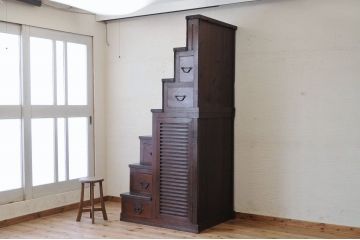 アンティーク家具　珍品希少!変わり型の小振りな京都階段箪笥
