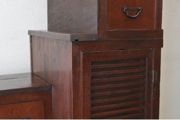 アンティーク家具　珍品希少!変わり型の小振りな京都階段箪笥