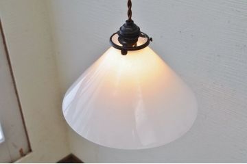 古い吊り下げ照明2個セット
