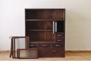 極上美品!古い欅材と栗材の上質なモールガラス収納棚