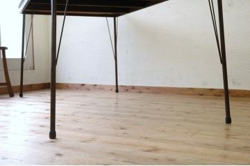 アンティーク家具　☆古い木の大きな鉄脚作業台1