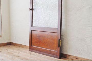 古い木のプレスガラスドア(扉)