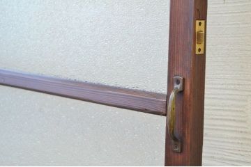 ★古い木のシンプルなダイヤガラスドア(扉)