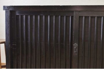 アンティーク家具　味のある縦格子時代箪笥サイドボード(水屋箪笥)