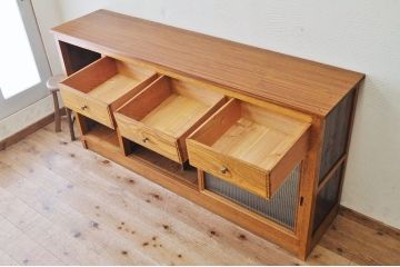 アンティーク家具　モールガラス食器棚カウンターテーブル2