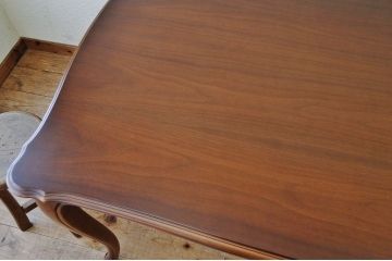 新品展示品　定価約20万　カリモクダイニングテーブル