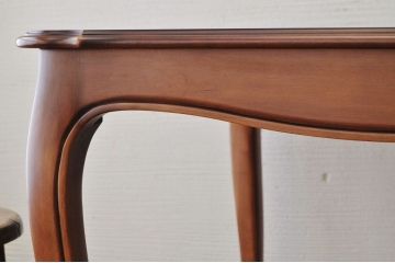 新品展示品　定価約20万　カリモクダイニングテーブル
