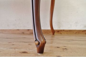新品展示品　定価約20万　カリモクダイニングテーブル