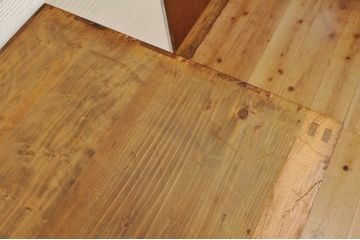 アンティーク家具　◇奇跡の状態漆の美しい前面欅二段重ね収納箪笥(水屋箪笥)