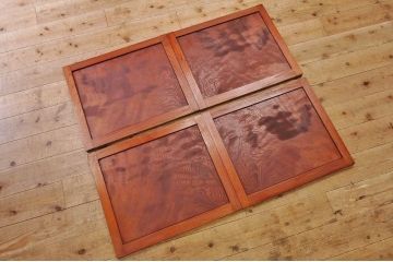 アンティーク家具　◇奇跡の状態漆の美しい前面欅二段重ね収納箪笥(水屋箪笥)