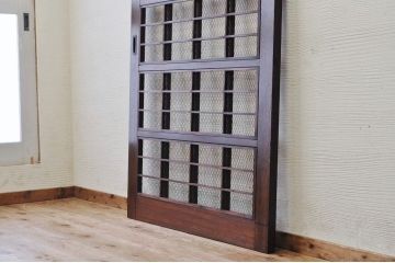 珍品!!裏障子付きの大きな格子戸(蔵戸、玄関戸)