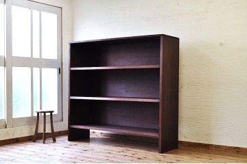 アンティーク家具　特大!古い木の重厚な飾り棚