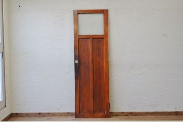 古い木の使い込まれたガラスドアノブダイヤガラス扉1