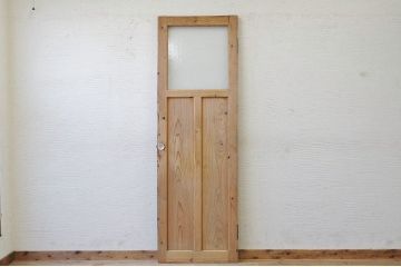古い木の使い込まれたガラスドアノブダイヤガラス扉4
