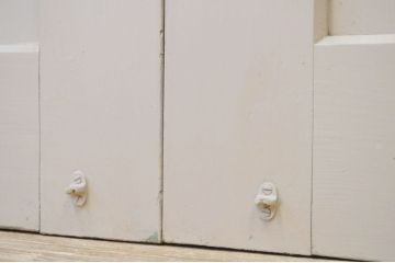 古いペイントのモールガラス両開きドア(扉)一対