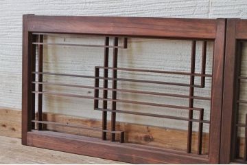 古い木の細工の細かな引き戸(ガラス戸)4枚セット1