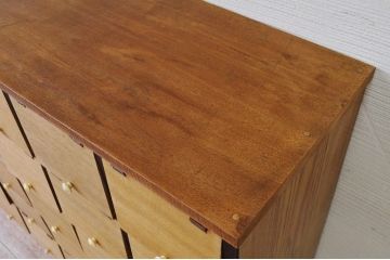 アンティーク家具　特大!1970年代古い木の特大パタパタ下駄箱