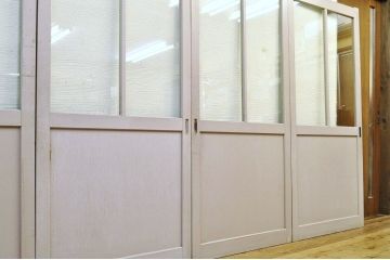 ペンキの剥げたレトロなガラス戸4枚セット