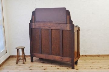 ヴィンテージ家具　イギリスビンテージ1960年代　オーク材サイドボード