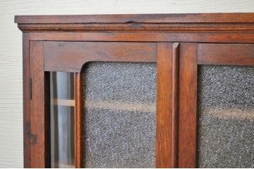 アンティーク家具　古い木のダイヤガラス収納棚(飾り棚)