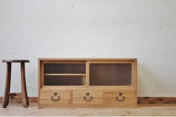 アンティーク家具　古い木味のモールガラスローボード