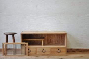 アンティーク家具　古い木味のモールガラスローボード