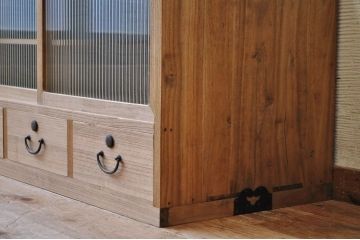 アンティーク家具　古い木味のモールガラスローボード