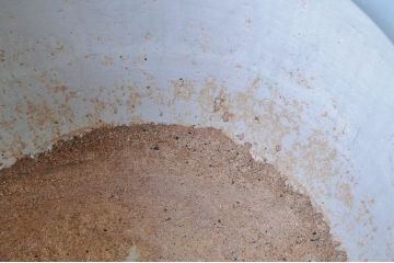 アンティーク雑貨　大振り!獅子の図の見事な瀬戸火鉢