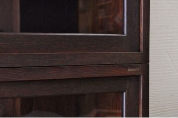 アンティーク家具　◇1970年代シンプルな二段重ね収納棚(飾り棚・食器棚)