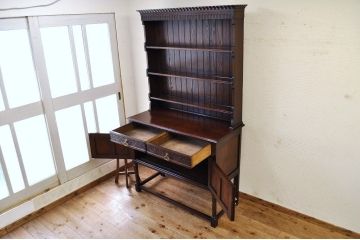 アンティーク家具　イギリスアンティーク!!ワーリングギロー社製カップボード